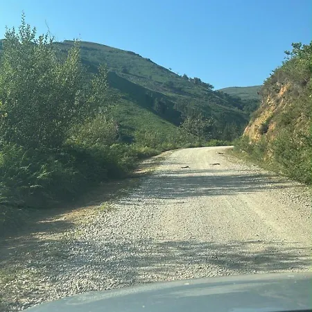 בקתה Laguna De Valfria